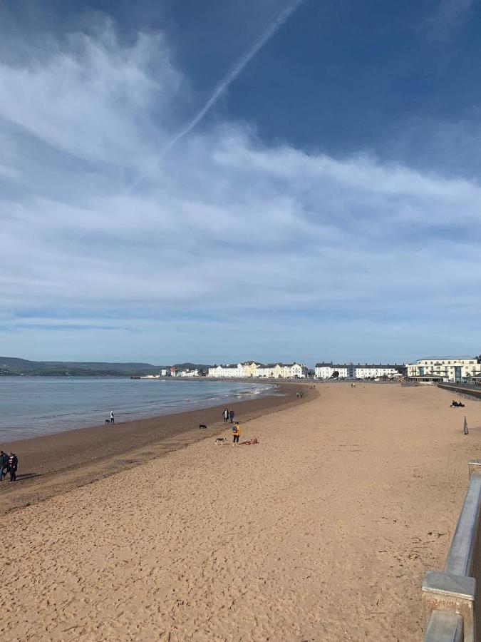 Exmouth Beach Hotel Bagian luar foto