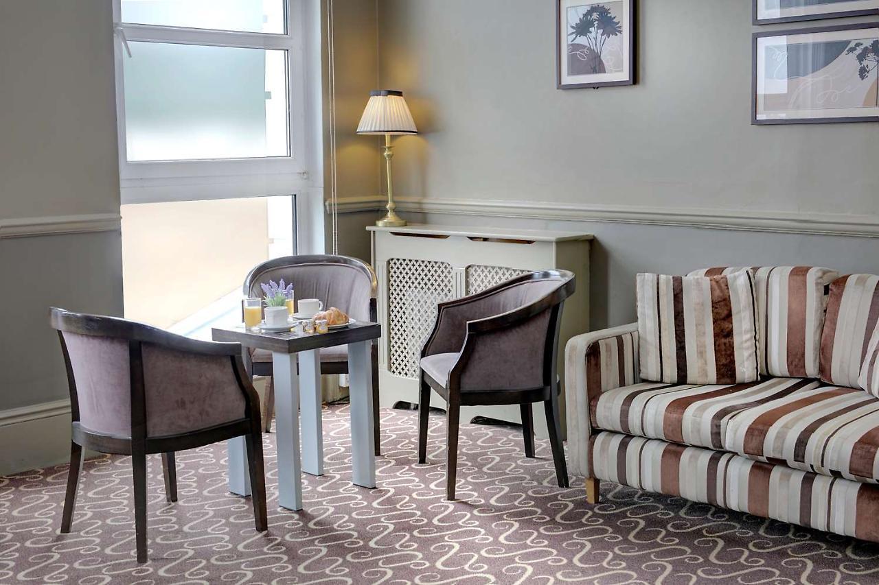 Exmouth Beach Hotel Bagian luar foto
