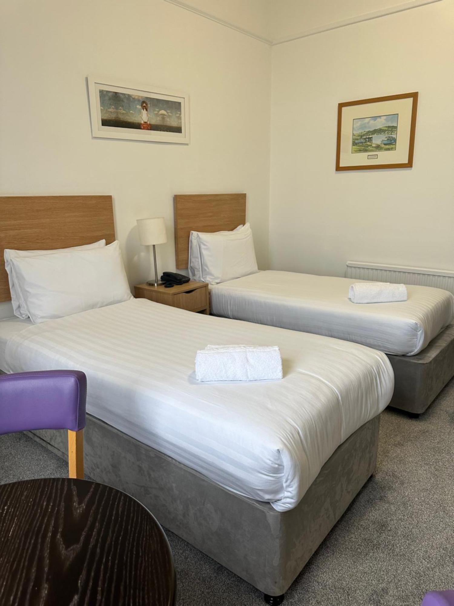 Exmouth Beach Hotel Bagian luar foto
